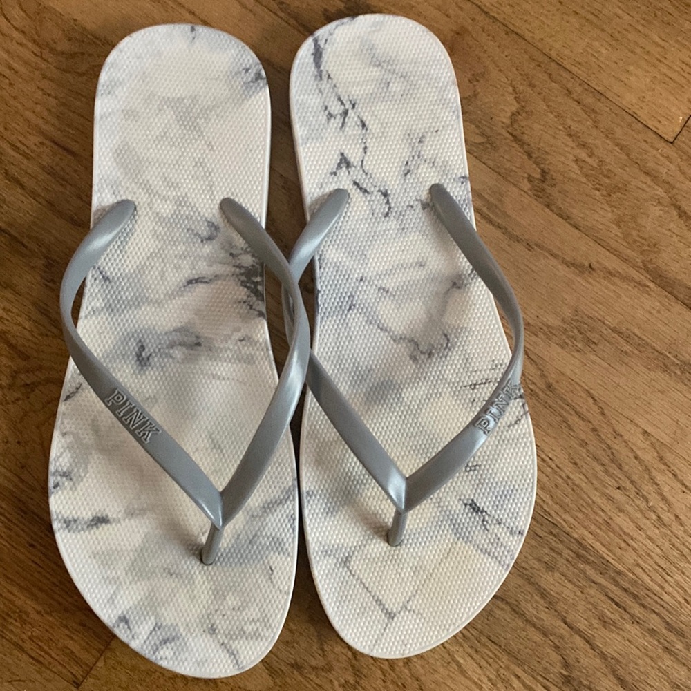 Victoria secret (pink) flip flops size 9